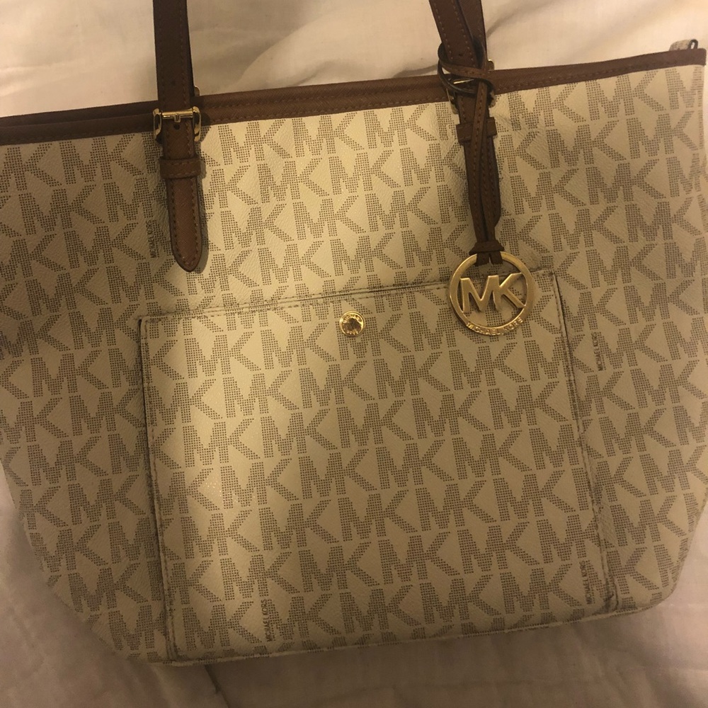 Michael Kors Jet Set Travel Logo Tote Vanilla